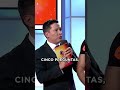 Mira cómo Mau responde en el juego