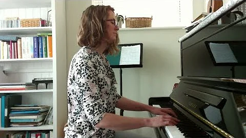 Edvard Grieg Butterfly, performed by Ruth Pitts