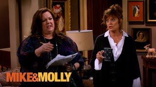 Molly's Favorite Author Roasts Her Novel | Mike & Molly