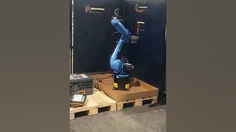 Cybertech kr10 R1420 krc4 controller at EUROBOTS