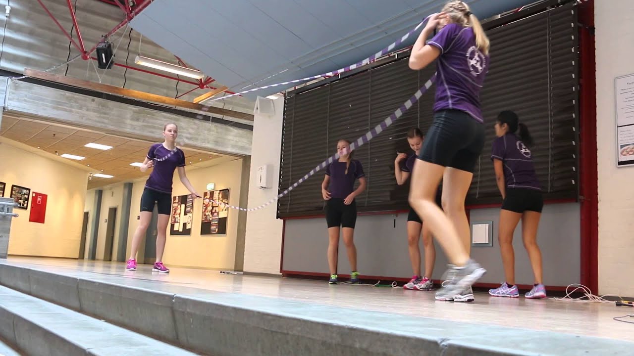 Lillerød Rope Skipping Team lukkede AG's idrætsdag - YouTube