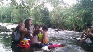 Ito Ang Aming Source Ng Tubig. Dito Kami Naliligo At Naglalaba.