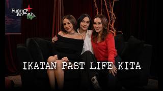 Ruang Tengah Nyai | Sara Wijayanto dan Paola Serena Ternyata Ibu-Anak di Kehidupan Sebelumnya?
