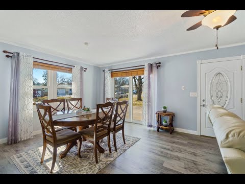 1659 Glenny Avenue, Waterloo, IA home video tour