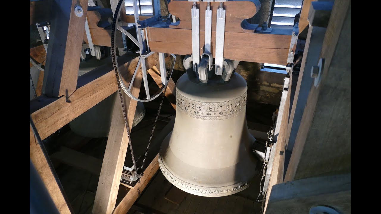 Dortmund-Asseln, ev.-luth. Lutherkirche, Glocke 1 und Vollgeläut