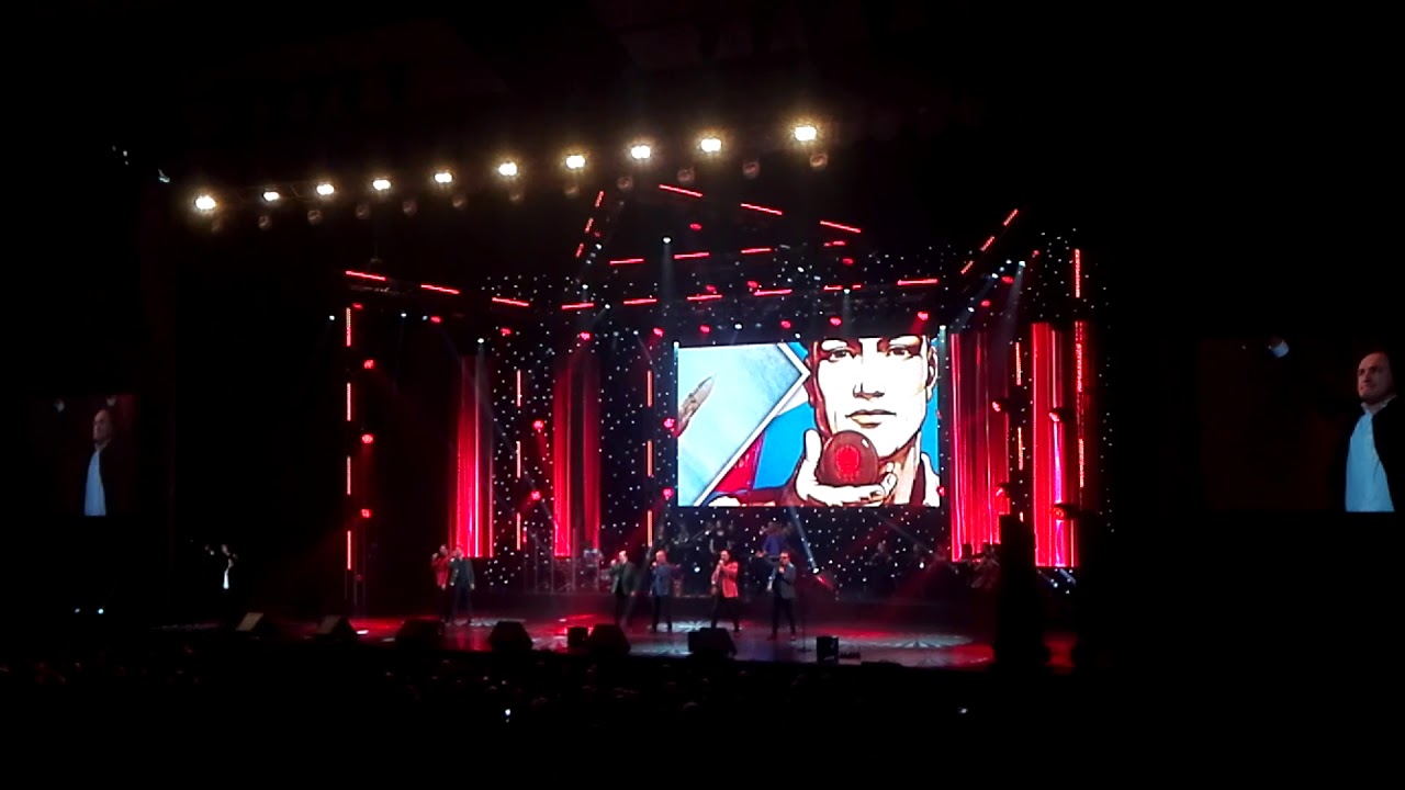 Хор Турецкого «И Ленин такой молодой...» - YouTube