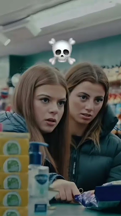 they are twins?? @zah1de  #twins #sister #zahide #danceinfluencer #tiktok #family