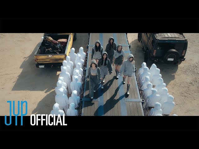 NMIXX “Soñar (Breaker)” M/V class=