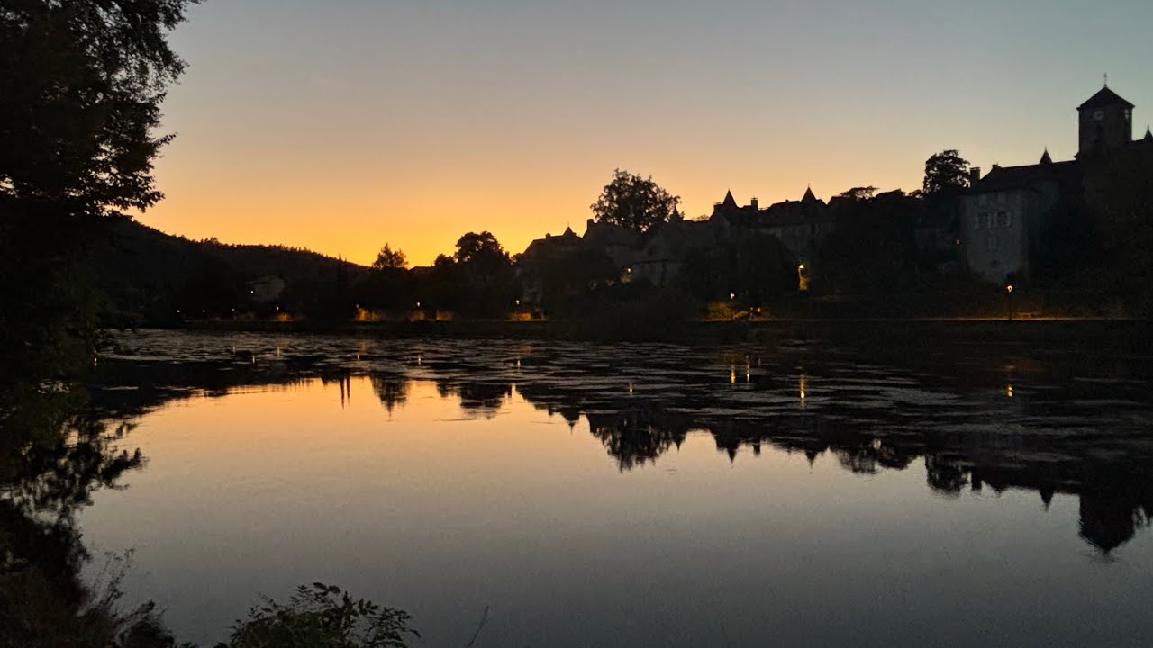 Argentat-sur-Dordogne et la symphonie des hirondelles 