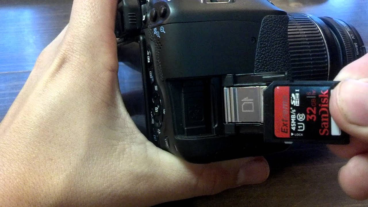 DSLR Tips - How To Install a Memory Card