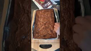 Soft Delicious Brownies tiktok bakesby nosh screenshot 2