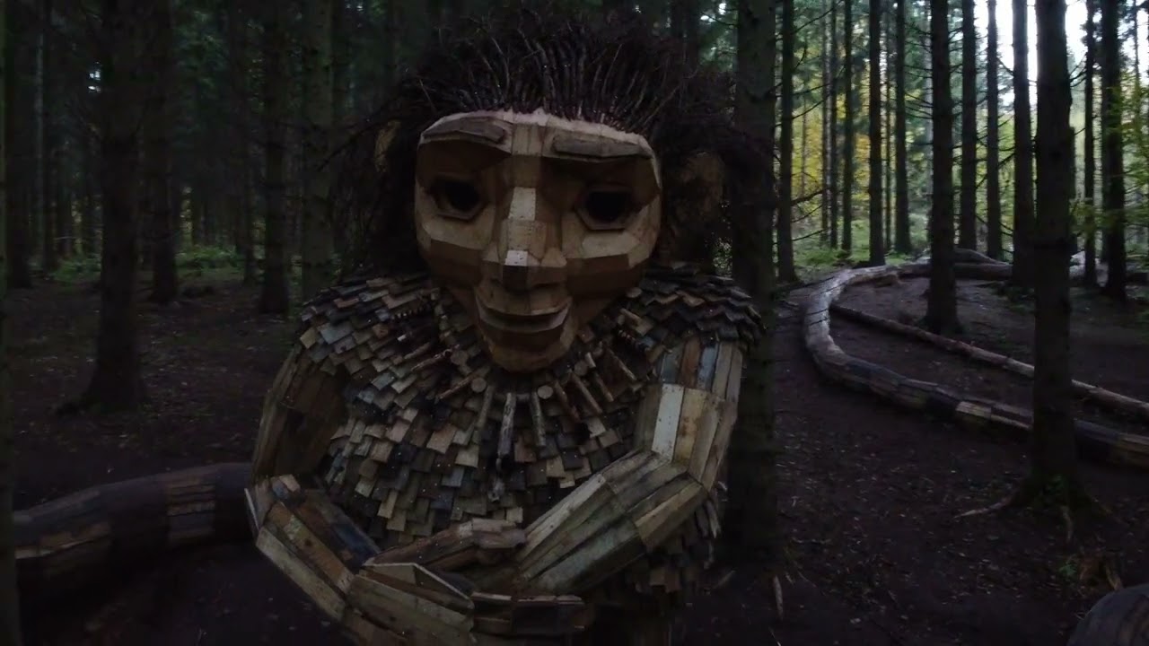 Hanna halerød - kæmpetrold i Allerød