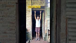 Workout Ringan di Rumah dengan alat pull up #shorts #pullups