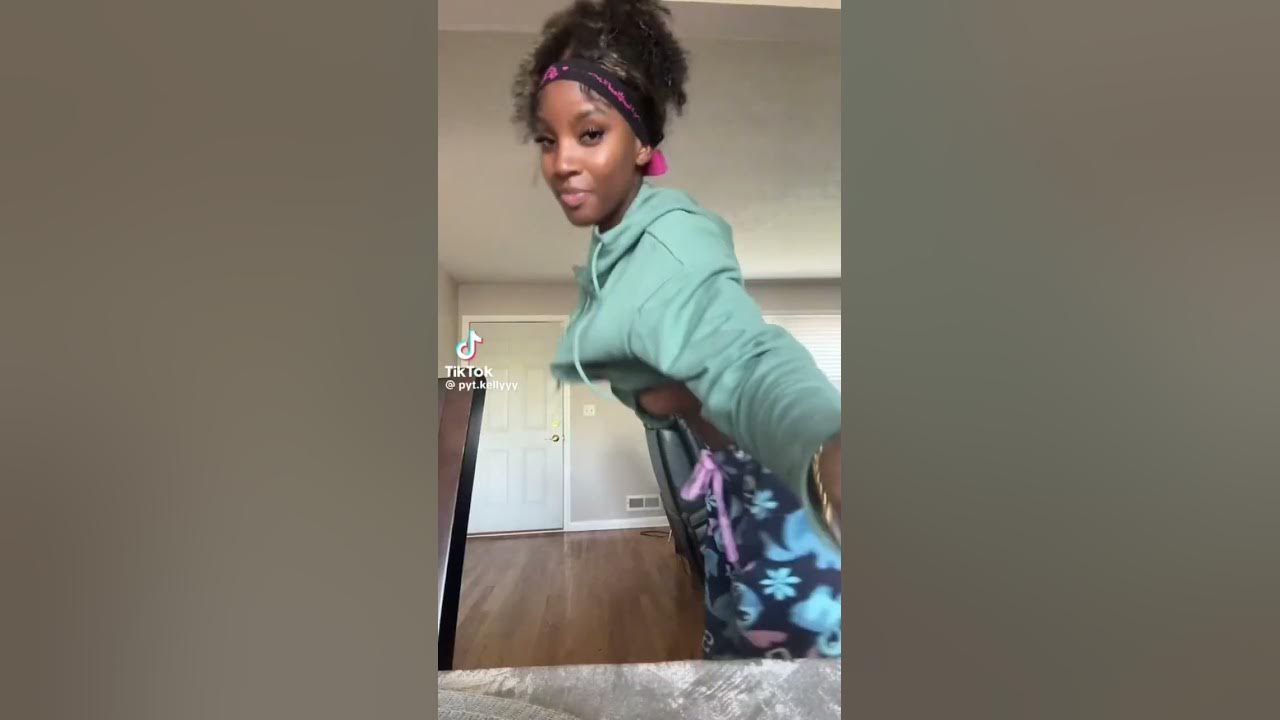 Pyt.kelly twerking YouTube