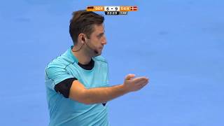 Hitting the attacker in the face 1 | Video analysis | IHF Education Centre