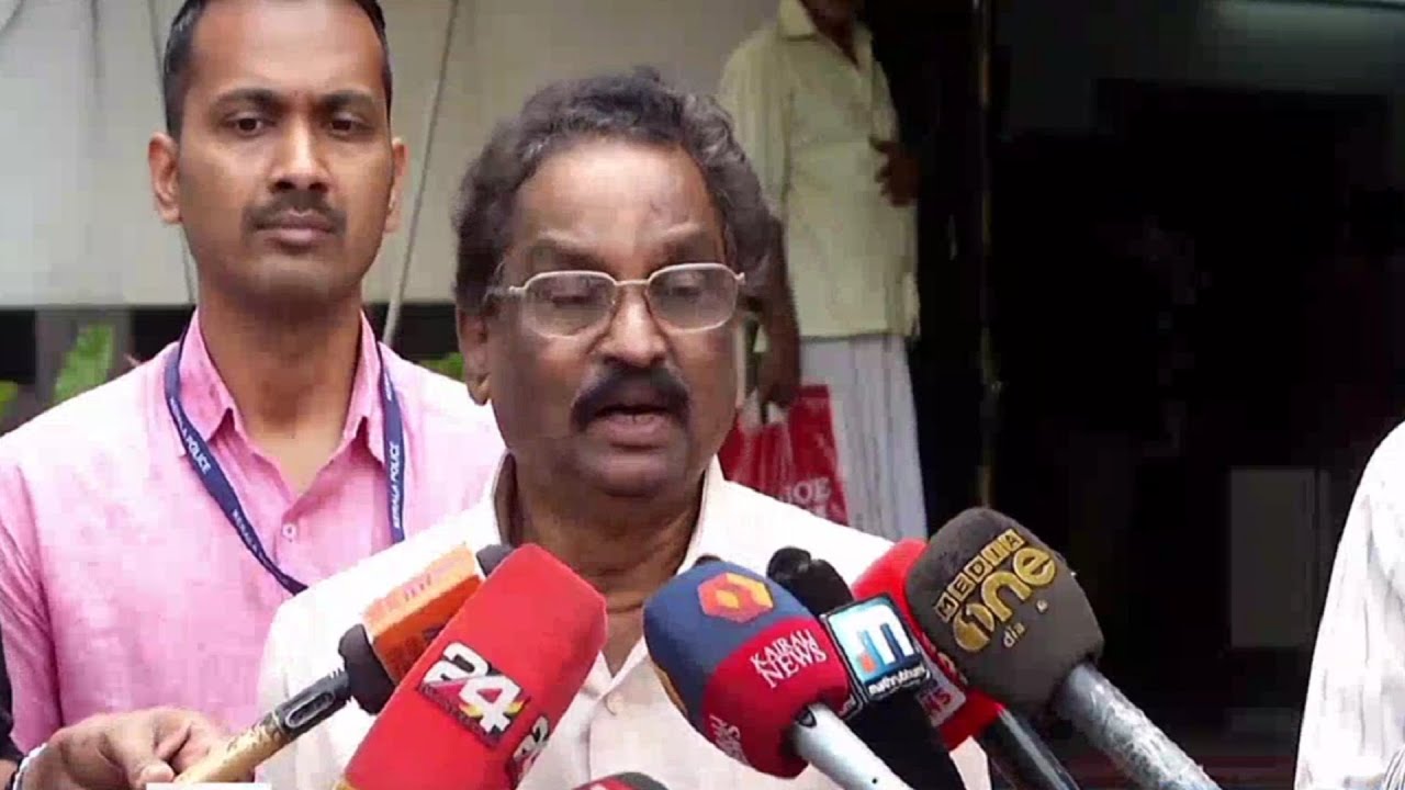 തല്ല് സമരത്തിന്റെ ഭാഗമെന്ന് എ.കെ ബാലൻ | A K Balan