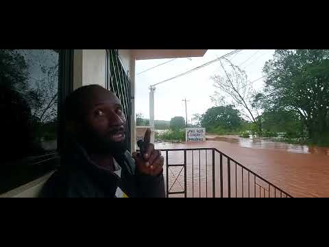 UPDATE HURRICANE MELISSA CATASTROPHE IN BUTT UP MANCHESTER PEOPLE STUCK IN THEIR HOUSE  // JAMAICA 