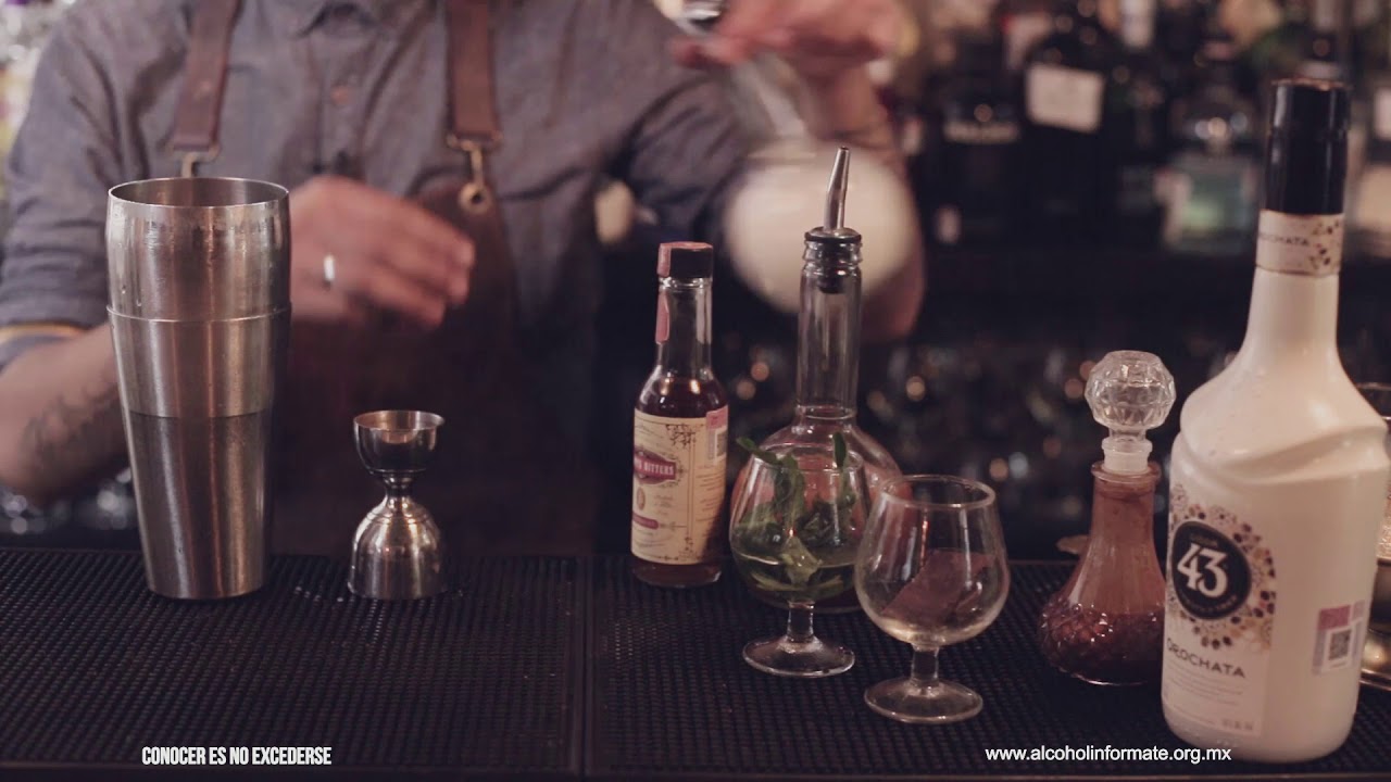 Hospitality Awards Licor 43 Orochata Diego González