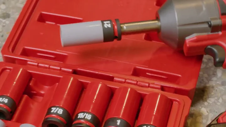 Milwaukee Tool SHOCKWAVE Impact Duty™ 1/2 Drive Metric Lug Nut Wheel Socket