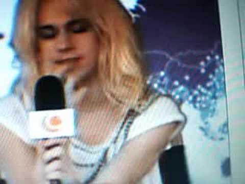Chris Crocker Accepting Calls From Fans..NEW!!!