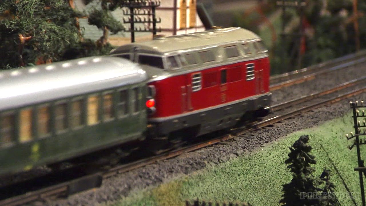 Famous Diesel DRG Class V 140 and DB Class V 200 of the