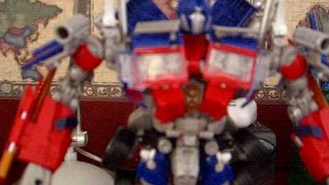 Transformers Revenge of the Fallen Leader Class Optimus Prime Review Part 2/2