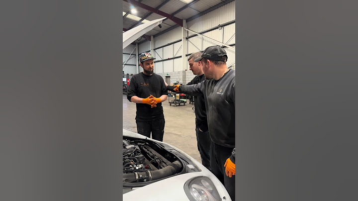 Porsche Panamera 3L V6 Diesel in with coolant leak