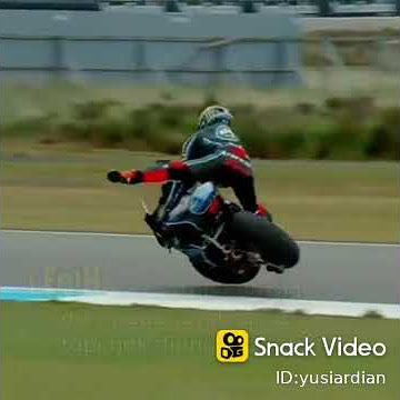 Lebih baik jatuh di aspal dari pada jatuh cinta!!!story wa