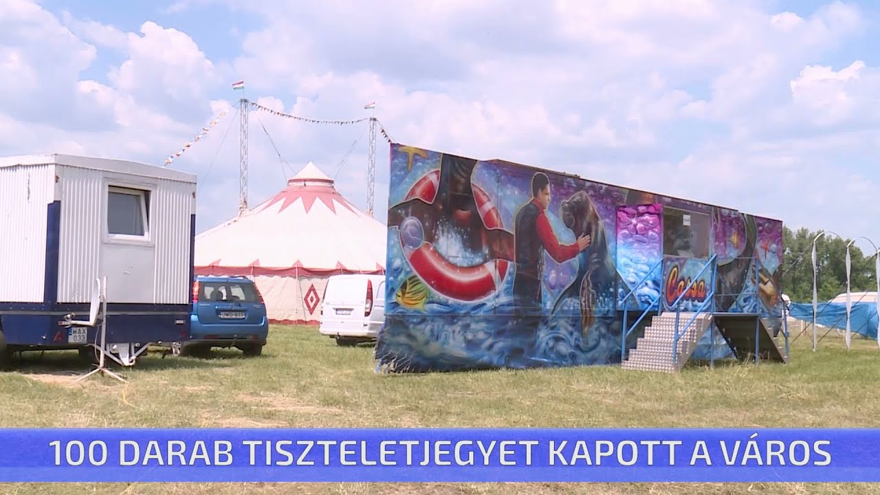 100 darab tiszteletjegyet kapott a város