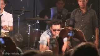 Maliq & D'essentials ft. David (Naif) - Dia~Untitled~Menari~Mobil Balap @ Launching Sriwedari [HD]