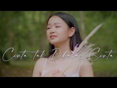 Cinta Tak Dibalas Cinta (Live)