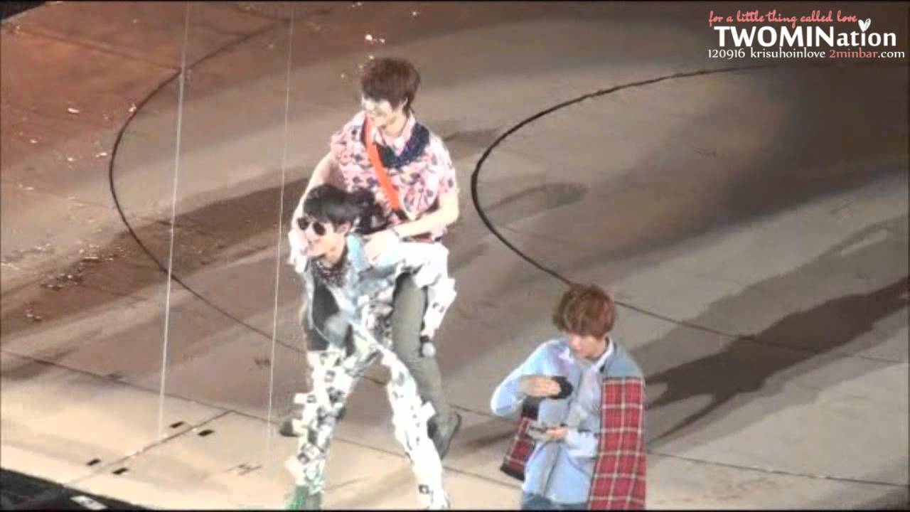 【TWOMINation】120916 yellow ribbon 2min piggy-back ride - YouTube