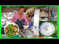 Breakfast with Khmer rice noodle / Street food 2020 (only 0.75$) / Tramkhna market.