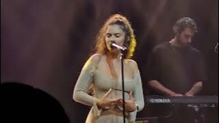 Truth Is - Sabrina Claudio live in Manila