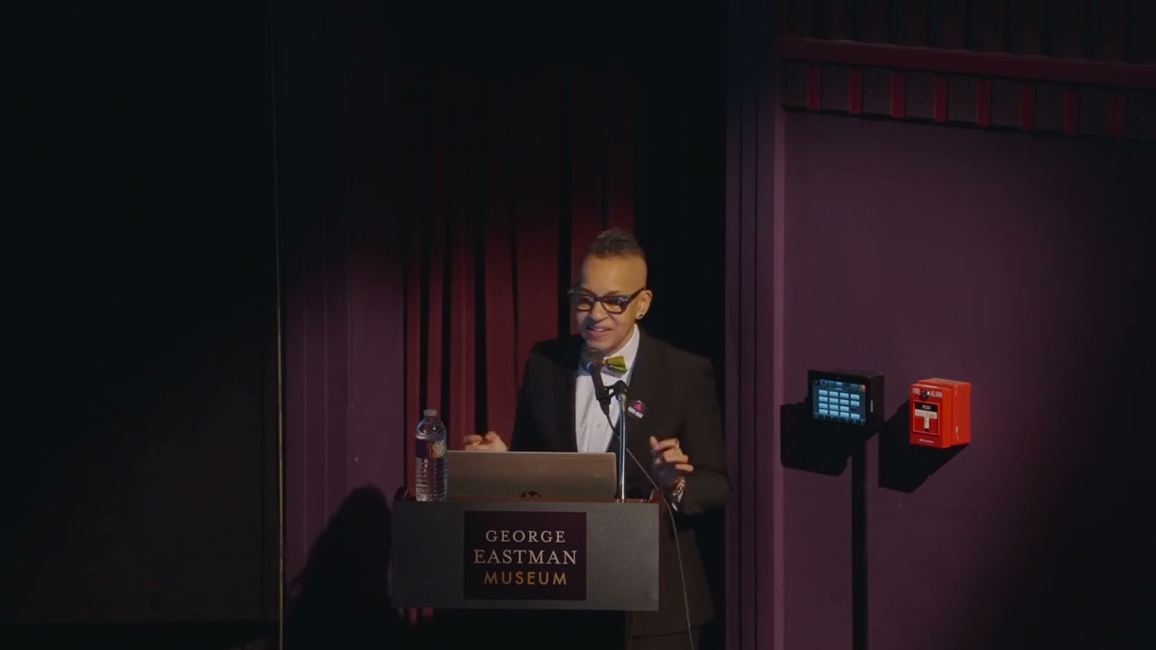 Wish You Were Here: Lola Flash