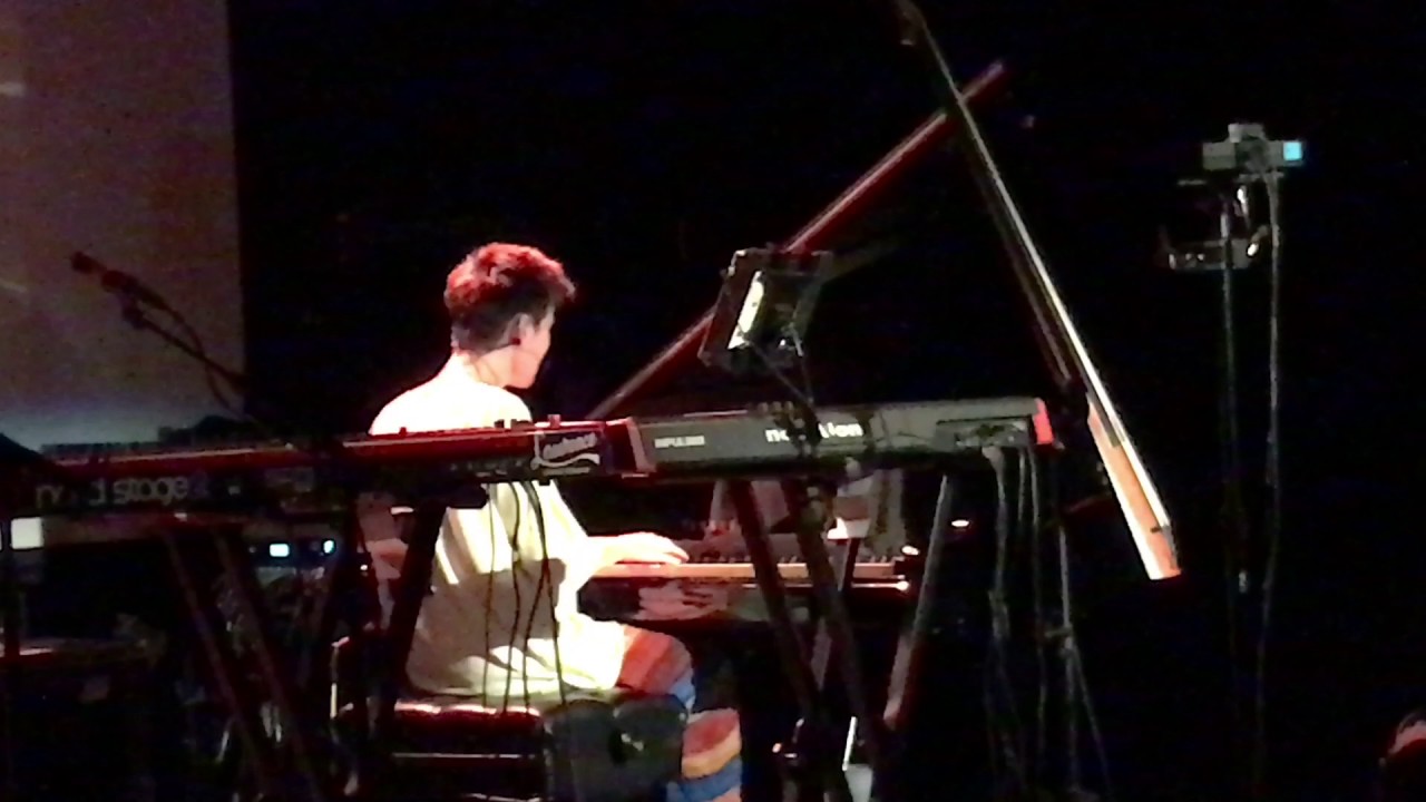Jacob Collier In The Real Early Morning Live At Bowery Ballroom NYC jacob-collier-in-the-real-early-morning-live-at-bowery-ballroom-nyc