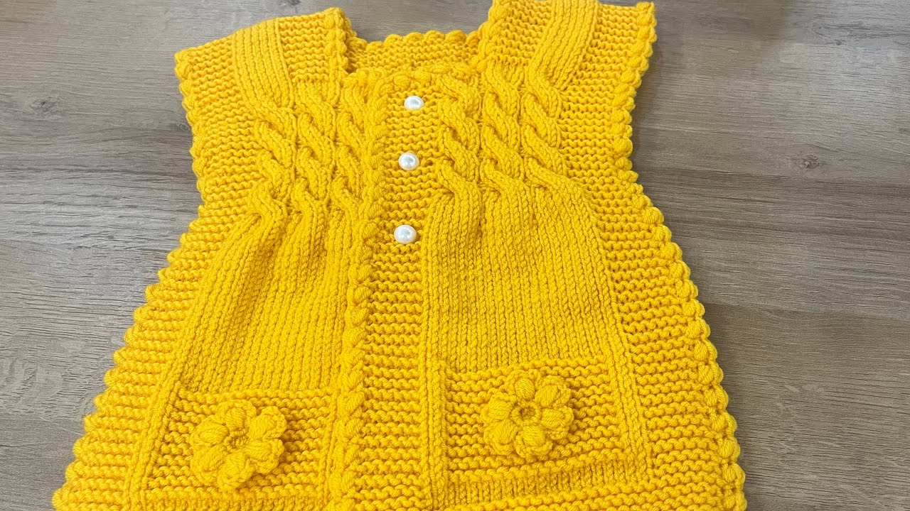 Burgulu kız bebek yeleği