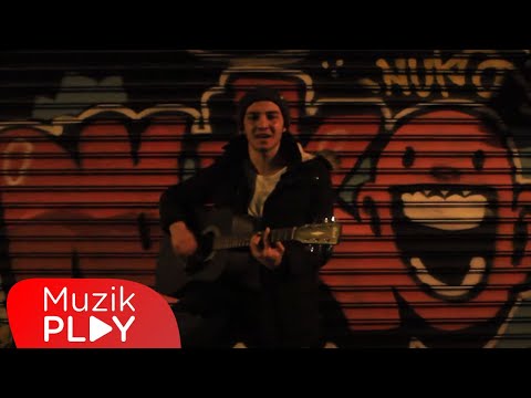 Cihat Derin - Geçti Gitti (Official Video)