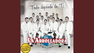 Video thumbnail of "La Arrolladora Banda El Limón de René Camacho - Siempre Estás Tú"