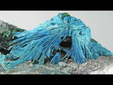 ቪዲዮ: የ Chrysocolla ፈውስ እና አስማታዊ ባህሪዎች