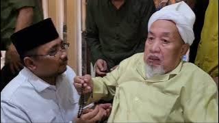 Mentri Agama Cholil Yaqut Qoumas Sowan Kepada KH Zubair Muntashor Pengasuh PP Nurul Cholil Bangkalan