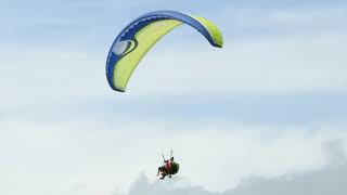 Volando en Parapente