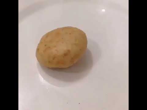 الكليجة السعودية المجوفة بدقيق بر وابيض محشية سكر وقرفة وليمون مجفف وهال حبهان