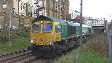 *Darth Vader & Ilkleys Tones* 66604 + 619 In London - 12th December 2018