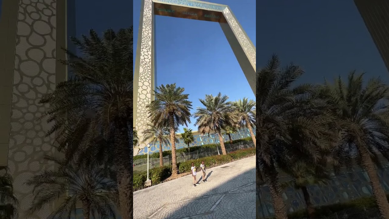 The Largest Frame in the World 