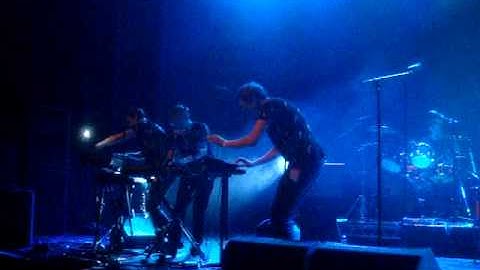 Django Django - Waveforms (outro)