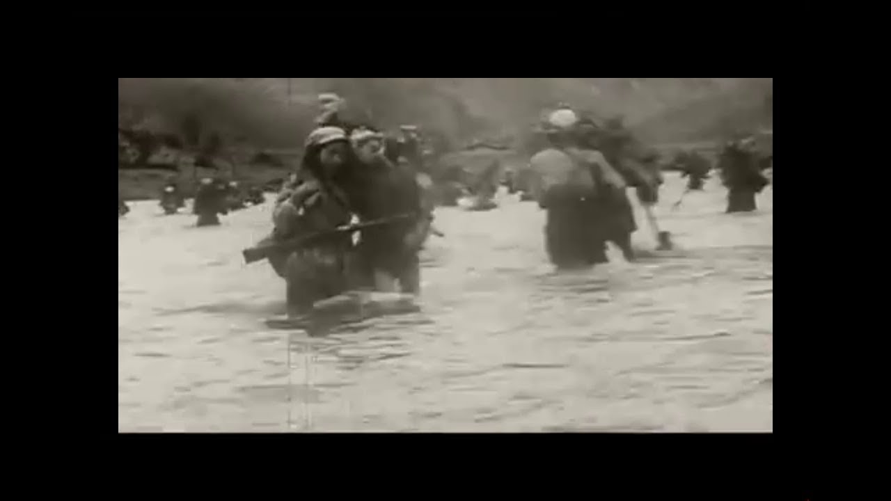 A glimpse of communist human wave attack in Korean war人海战术