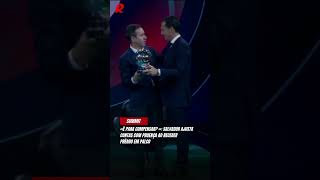 «É para compensar? »: Salvador ajusta contas com Proença ao receber prémio em palco #sportingbraga