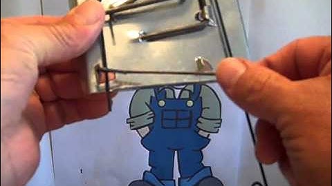 Setting the Cinch Gopher Trap 001.MP4