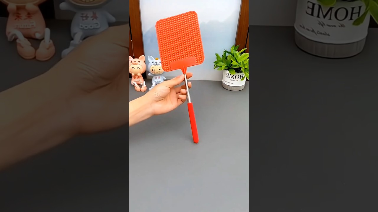 Telescopic fly swatter